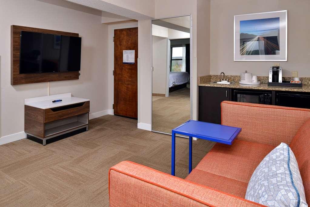 Hampton Inn Хендерсон Номер фото